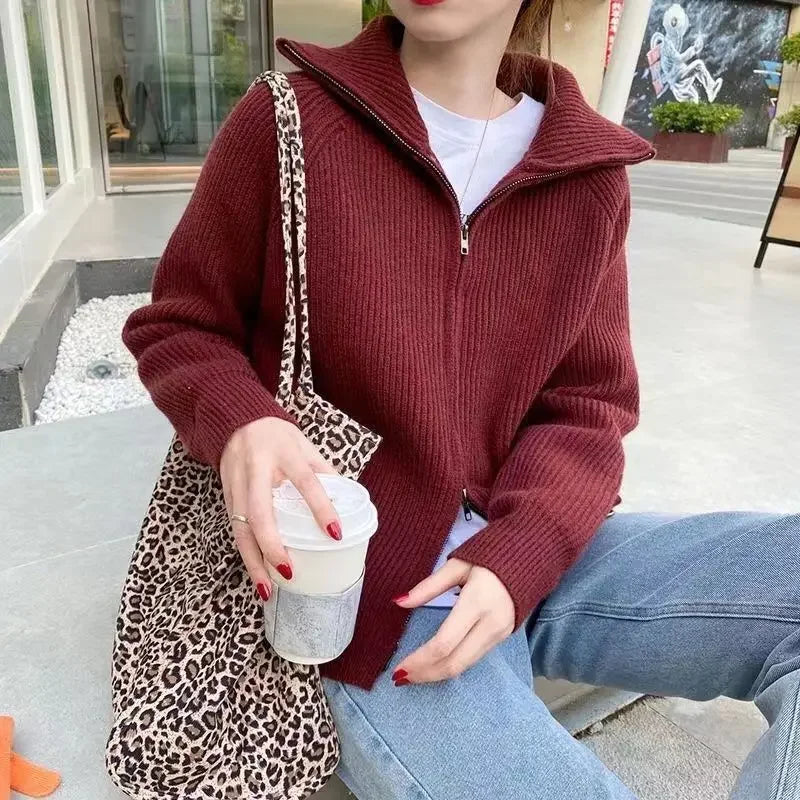 Viktoria – Trendiger, gerippter Cardigan mit Reißverschluss