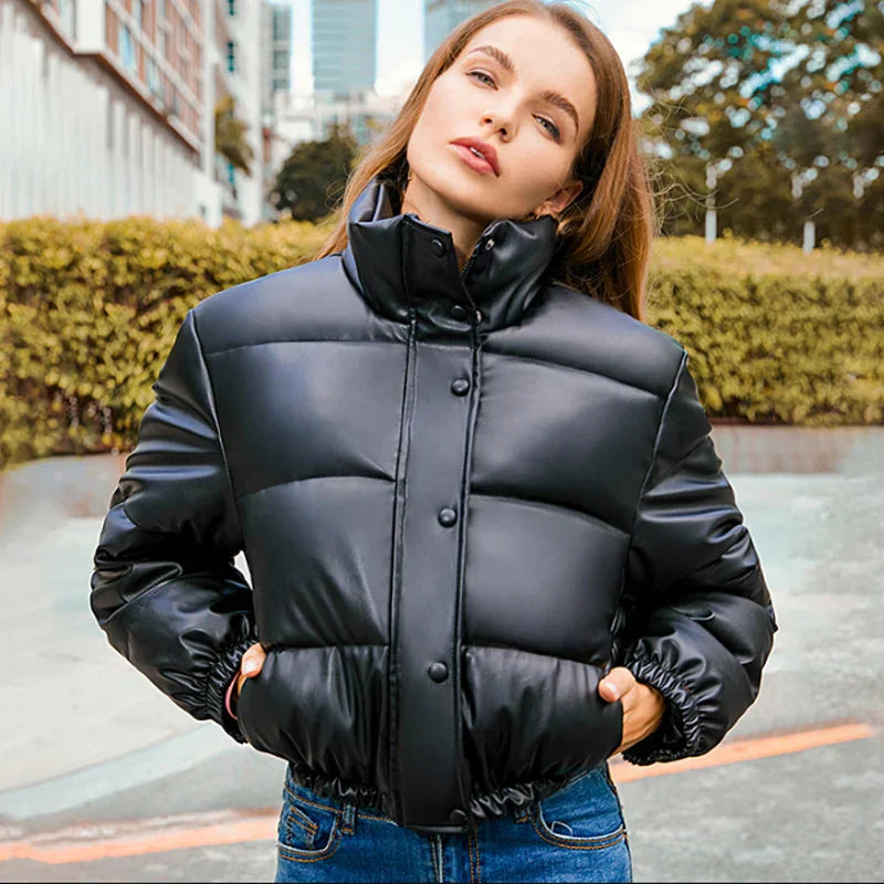 Cyrilla - Kurze Dicke Winterjacke mit Hohem Kragen