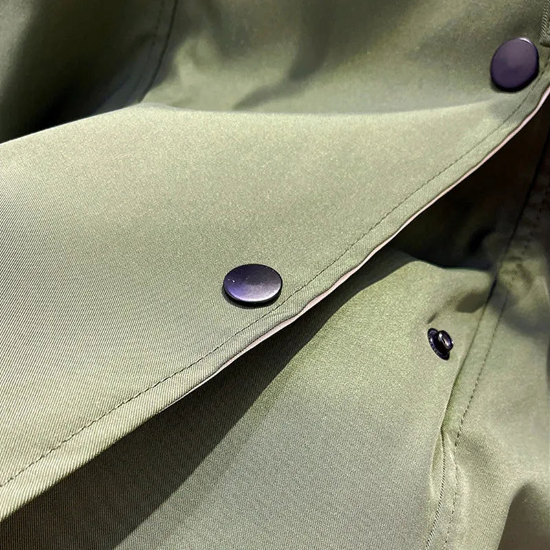 Beata – Stylische Damen Windbreaker Jacke mit Kapuze