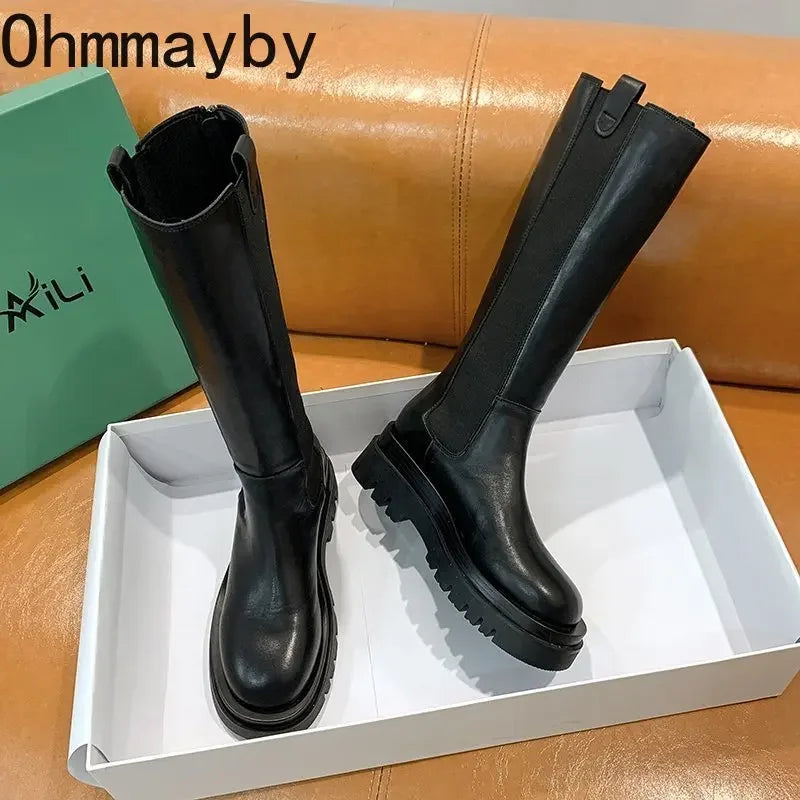 Ritterstil Plateau Stiefel