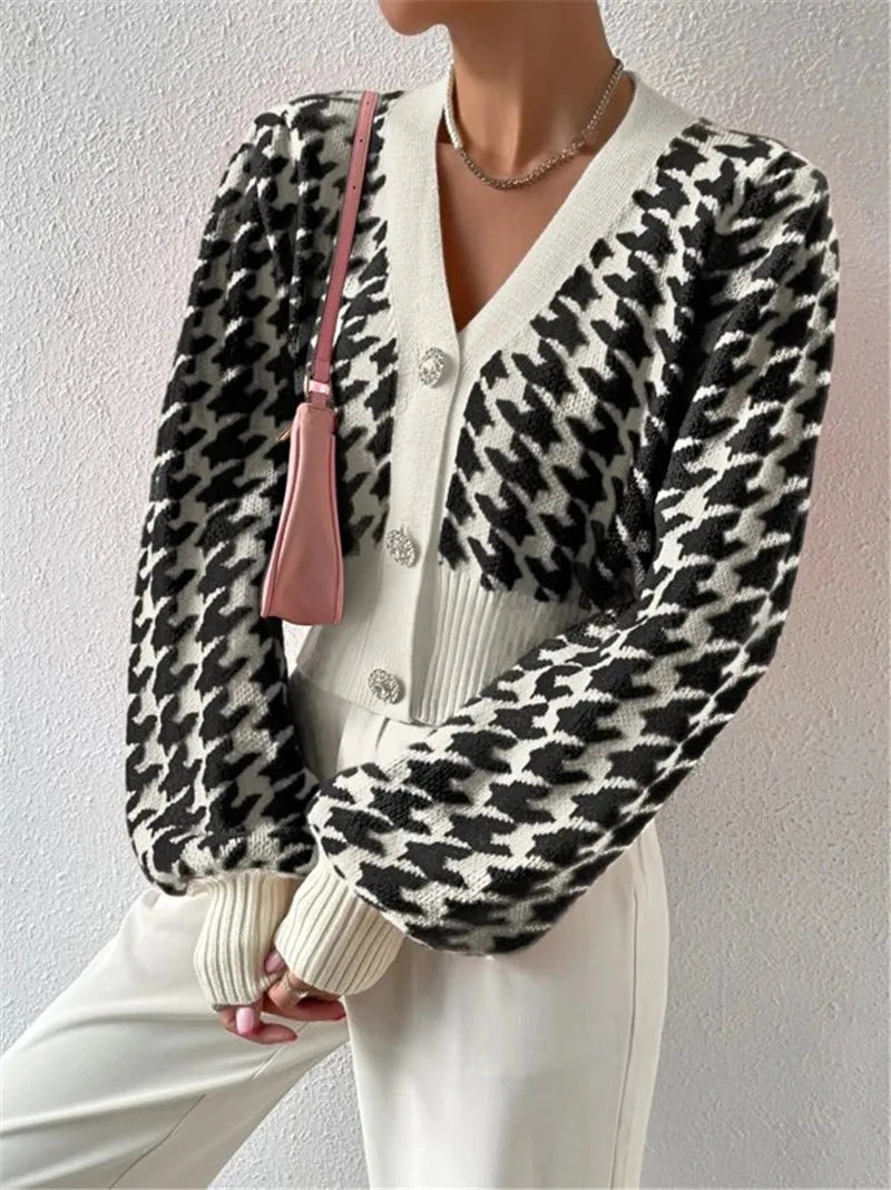 WINTER CHIC - Knitted Houndstooth Blouse