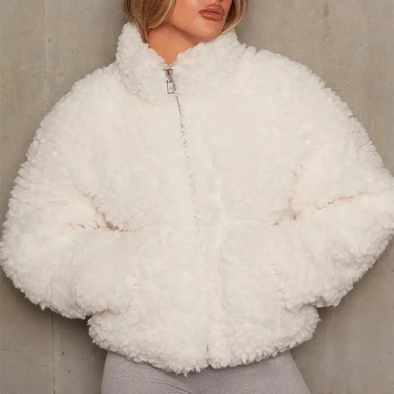 Tabea - Teddyjacke Zimtbraun Kuschelig Warm Cropped Weiß