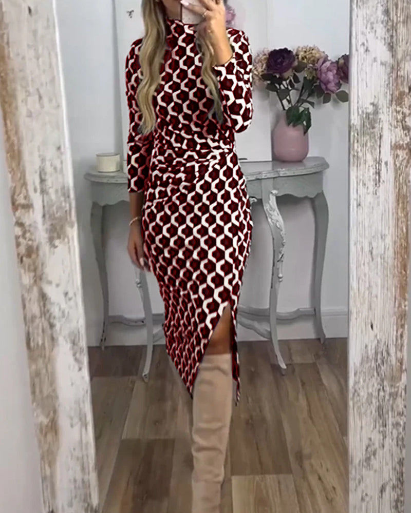 Valestra - Schlitzkleid mit Fischschuppen Print WeinRot