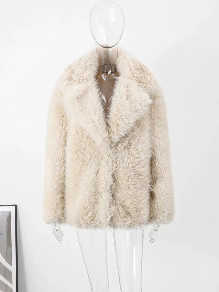 Quirita - Eleganter Damen Pelzmantel zeitlos & edel