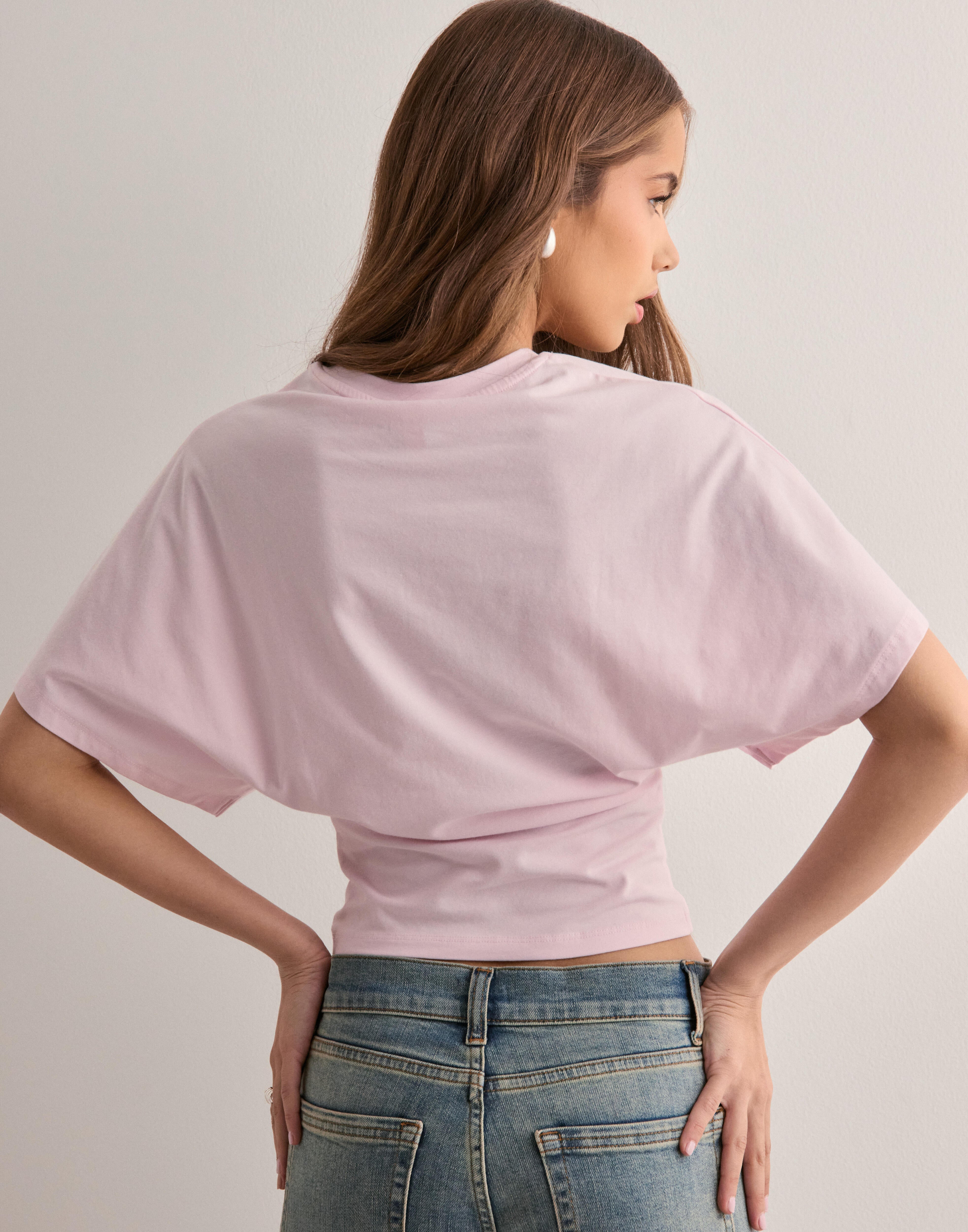 Yvette - Elegant Women's T-Shirt - Rosa 1