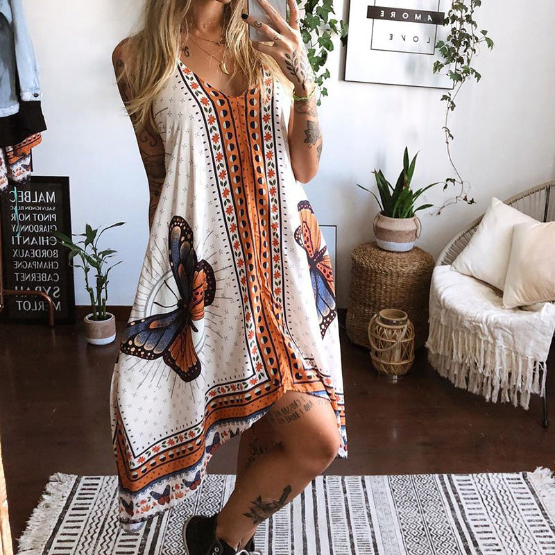 Zinnia- Damen Maxikleid mit einzigartigem Schmetterlingsdruck Weiß