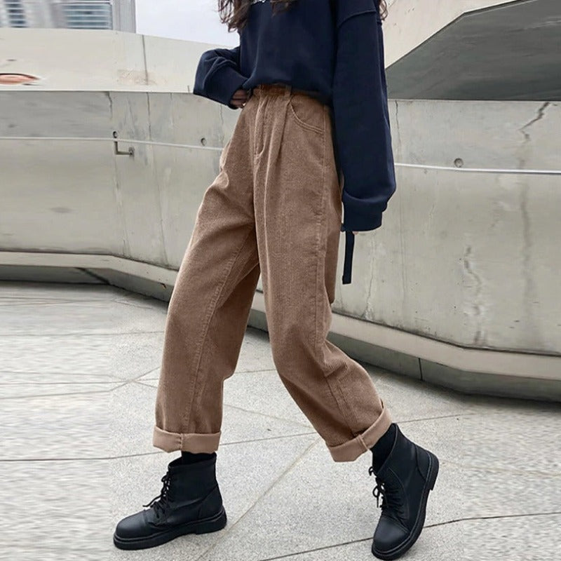 Christina - Damen Cordhose mit weitem Bein elegant