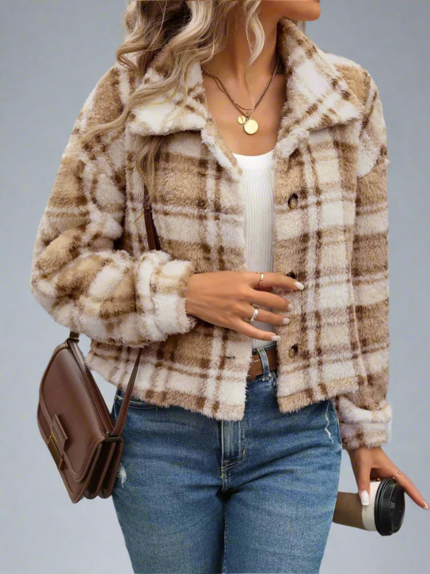 Ulrika – Trendige karierte Jacke für Damen