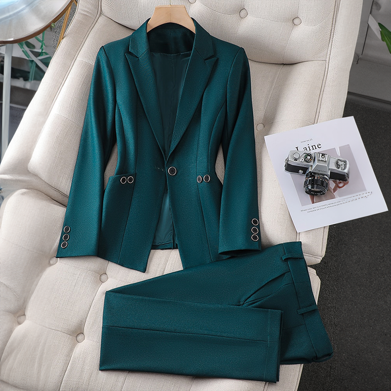 Anežka - Elegantes Damen Blazer-Set für stilvolle Auftritte