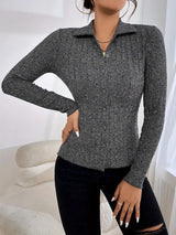 Shaye - Figurbetonte Strickjacke mit Knopfleiste