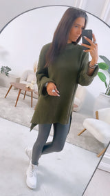 Stehkragen Oversize Pullover mit Schlitz / khaki Art. 3573