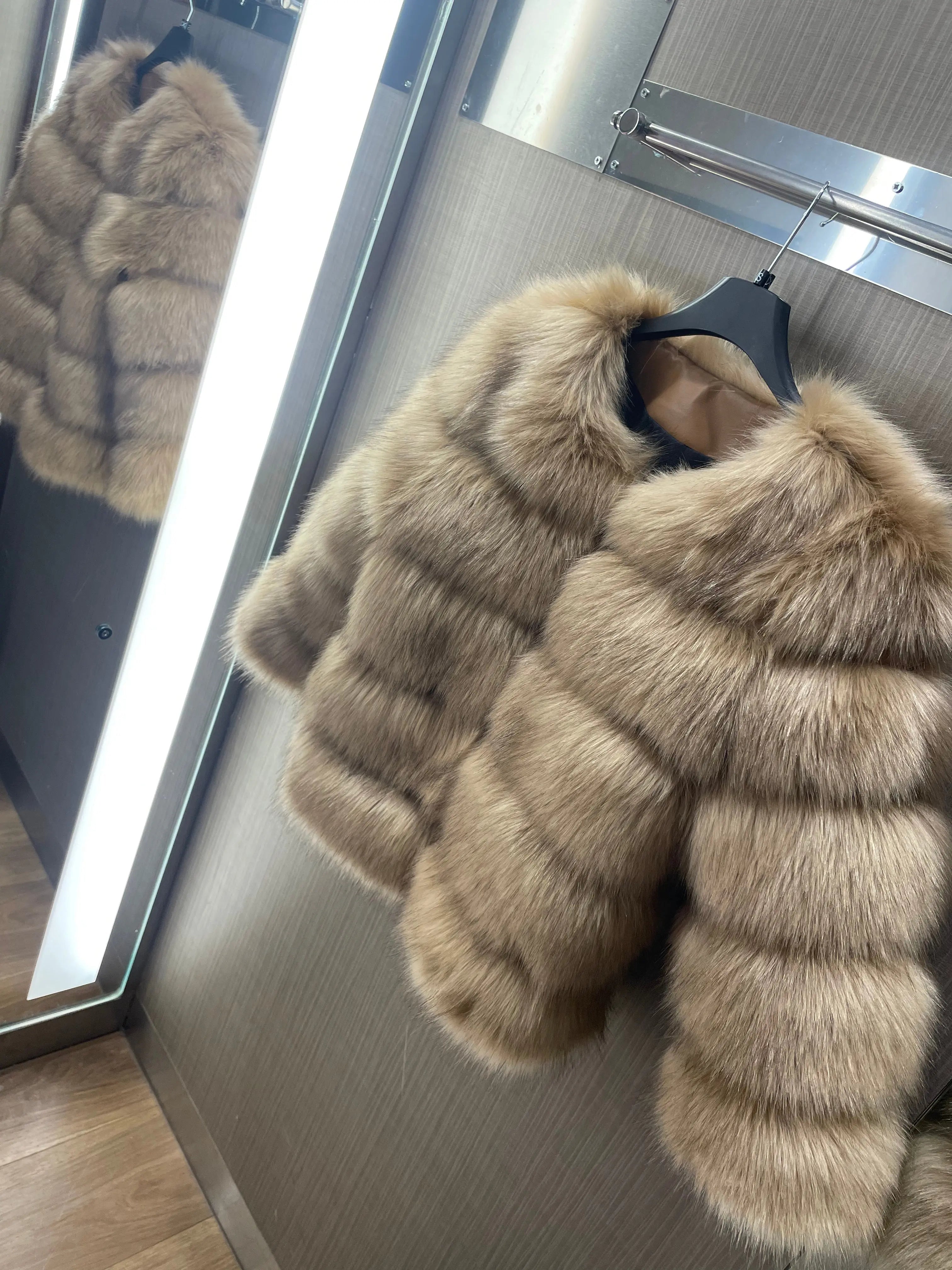 Yvonne – Stilvolle Übergangsjacke für Herbst & Frühling
