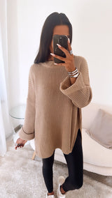 Stehkragen oversize Pullover mit Schlitz / cappuccino Art. 4924