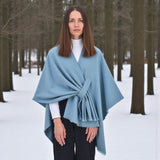 Sofia - Eleganter Poncho mit Bindegürtel