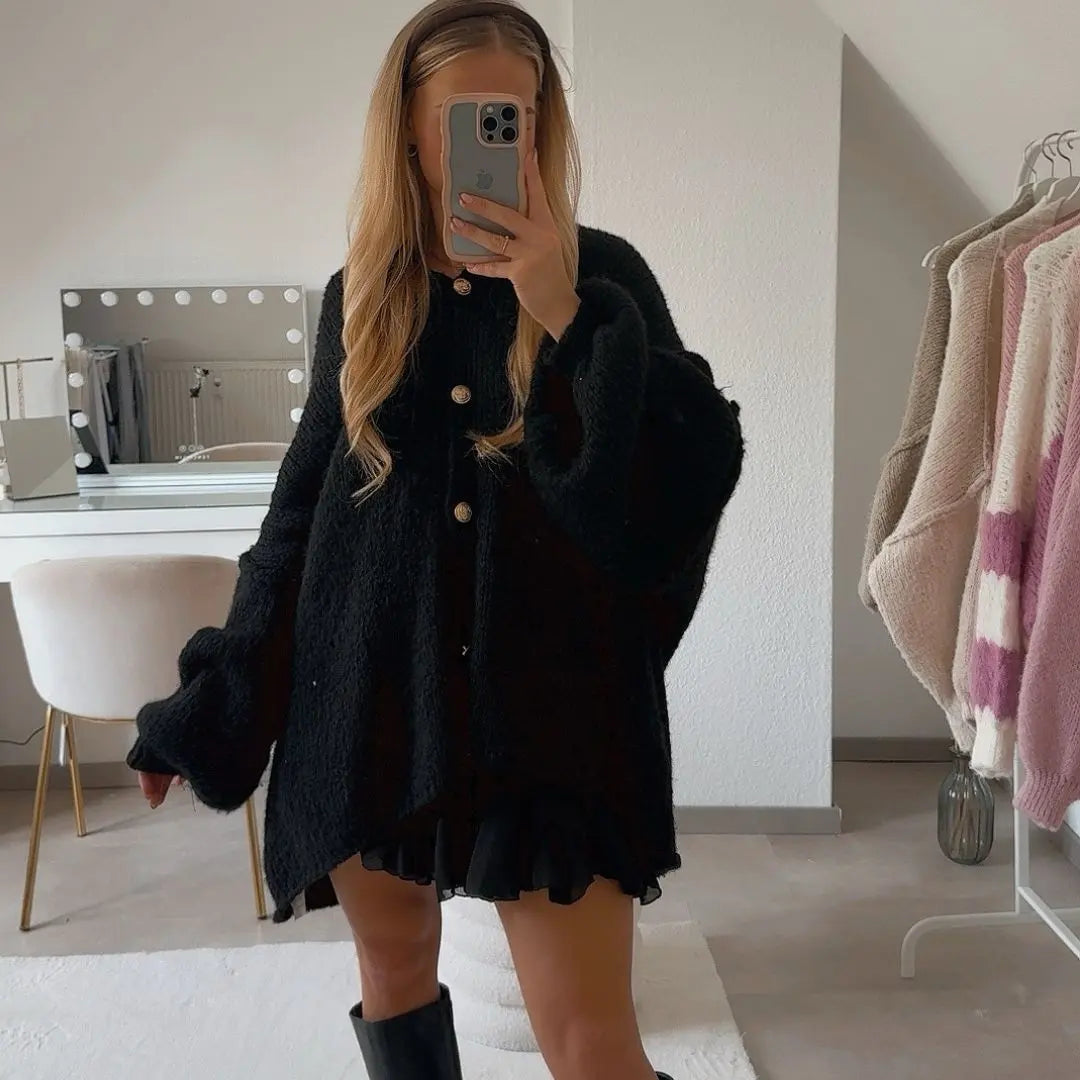 Simone - Damen Oversize Strick Cardigan mit Goldknöpfen