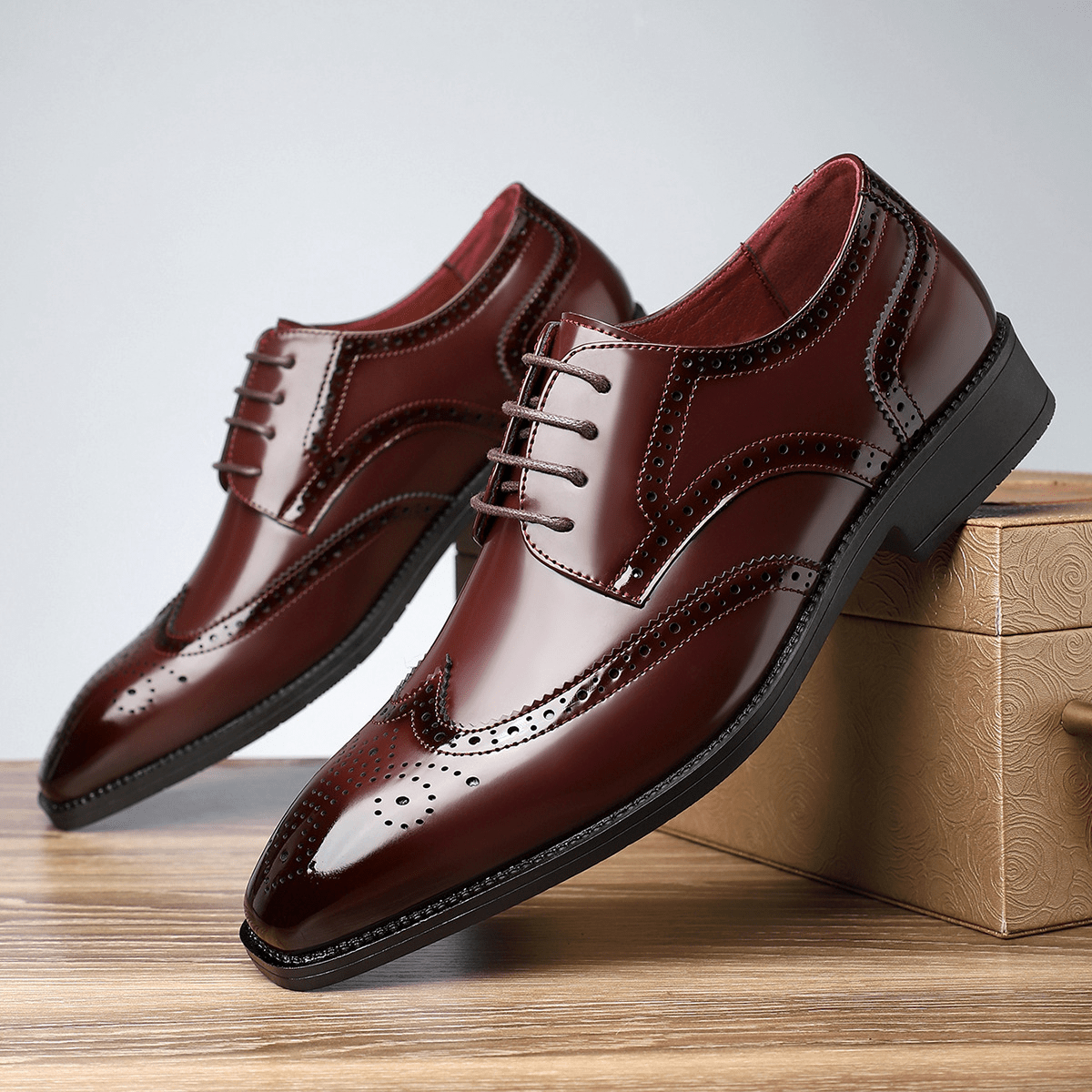 Lucian - Elegante Herren Lederschuhe Patentleder