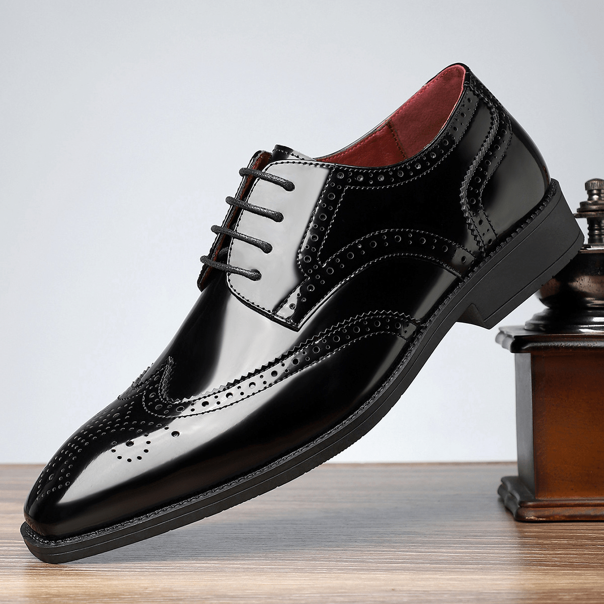 Lucian - Elegante Herren Lederschuhe Patentleder