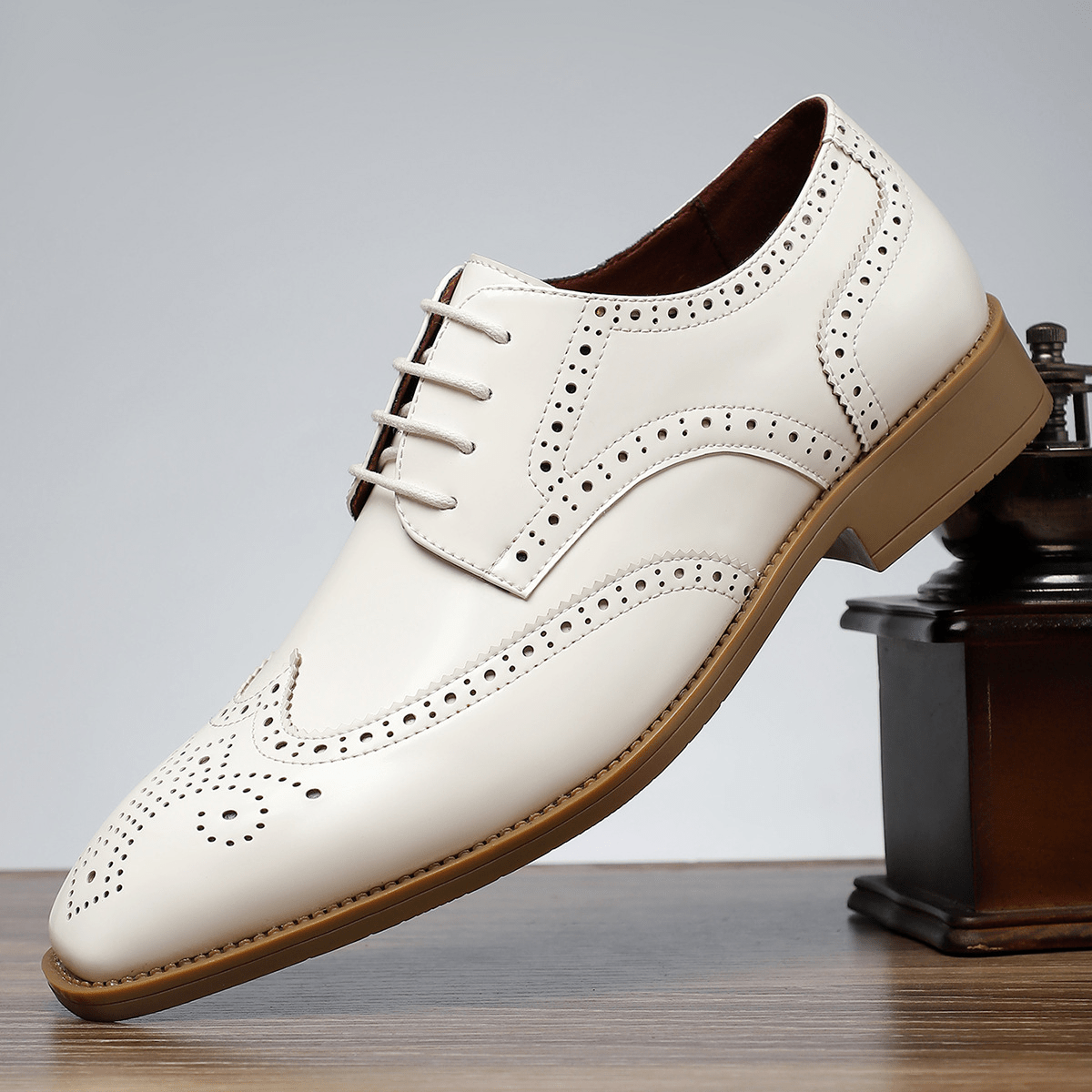 Lucian - Elegante Herren Lederschuhe Patentleder