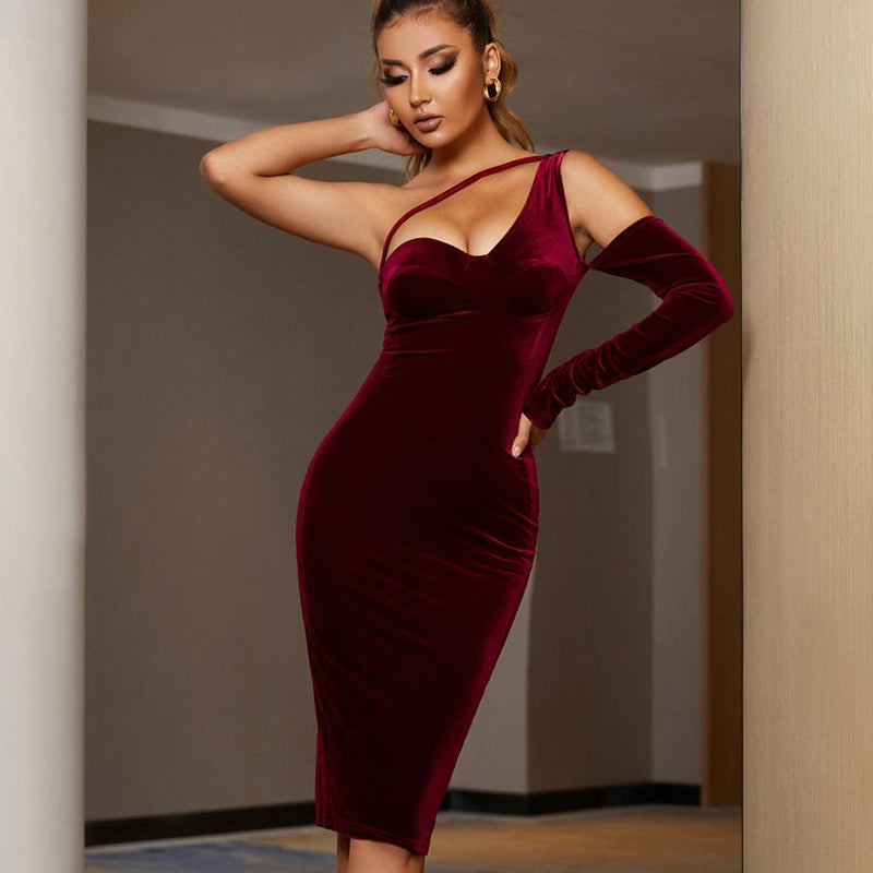 Levi - Asymmetrischer ausschnitt einärmeliges bodycon-kleid aus samt