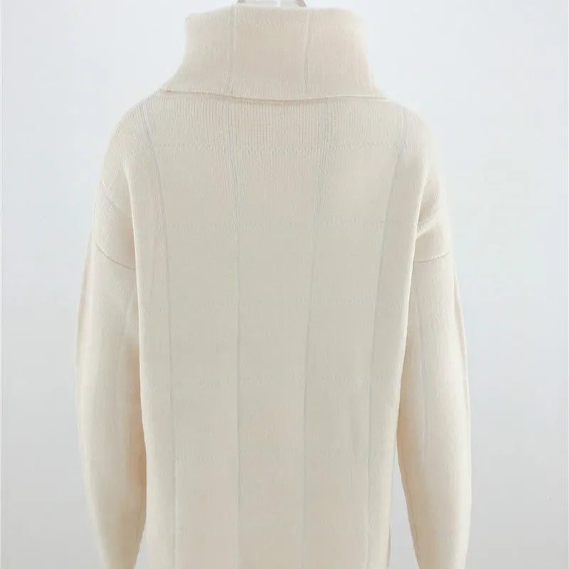 Ali - Stylischer Rollkragenpullover mit Karomuster