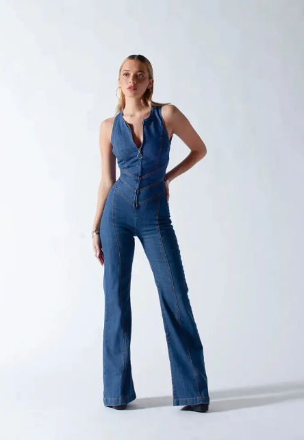 Heidi - Rückenfreier Denim-Overall mit Herzausschnitt